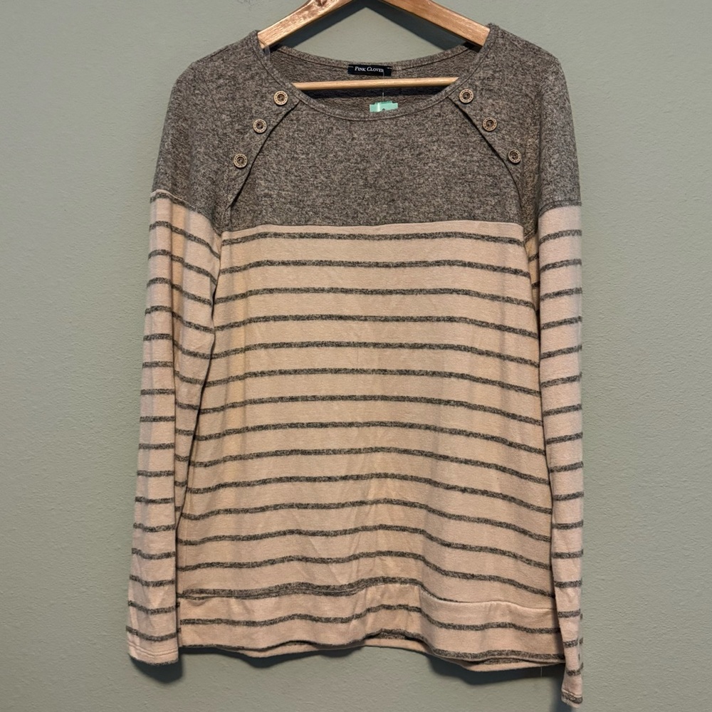 Pink Clover Luna Button Detail Brushed Top in Beige - Size Medium